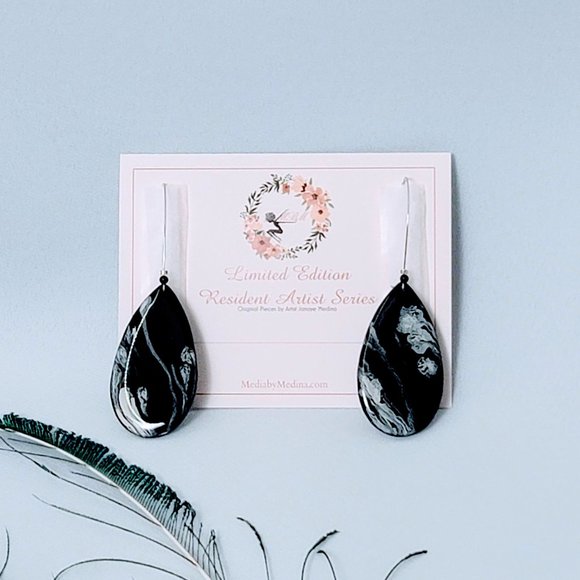 💕HP💞MBM Artesian "Black Ocean Jellyfish" - Picture 2 of 9